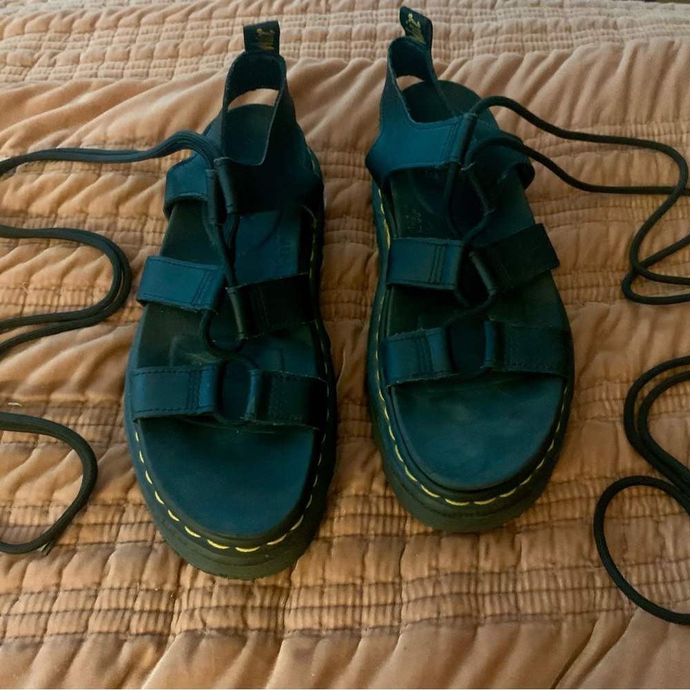 Dr. Martens Nartilla